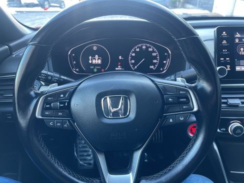 Used 2022 Honda Accord Sport image 11