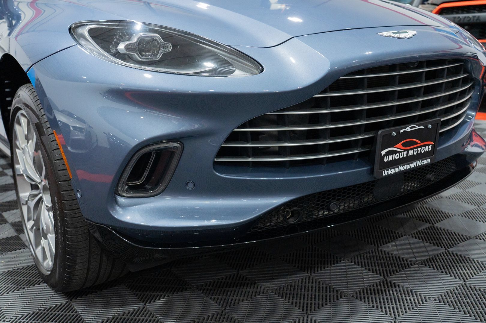 Used 2021 Aston Martin DBX AWD/4WD image 13