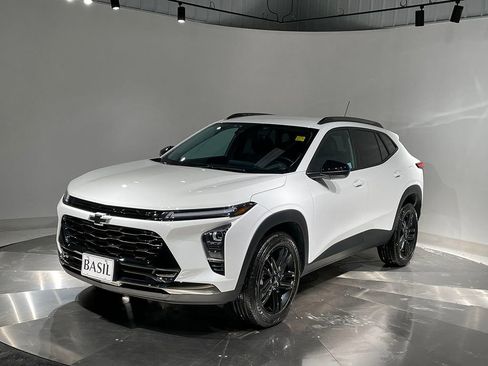 Used 2024 Chevrolet Trax ACTIV image 8