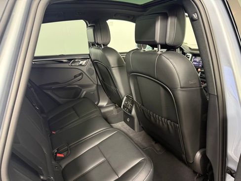 New 2026 Porsche Macan AWD/4WD image 17