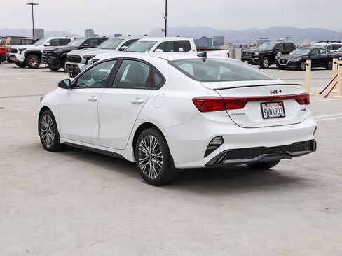 Used 2023 Kia Forte GT-Line w/ GT-Line Technology Package FWD image 8