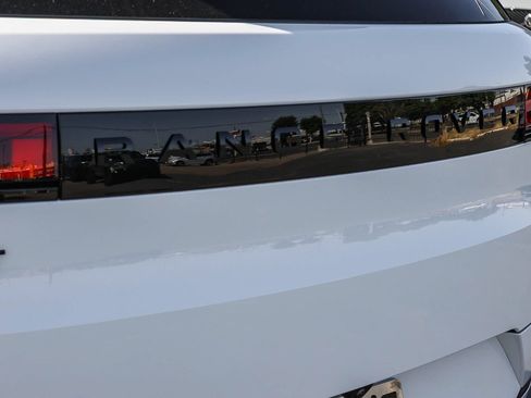 New 2026 Land Rover Range Rover Sport Dynamic SE AWD/4WD image 12