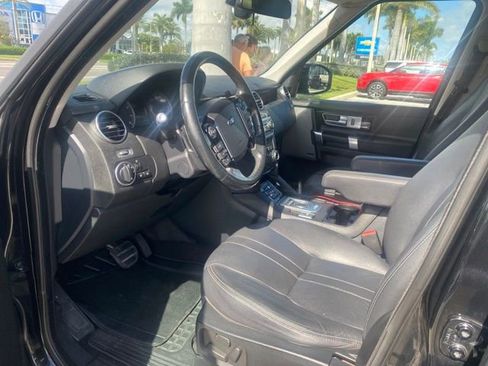 Used 2016 Land Rover LR4 HSE Silver Edition image 5