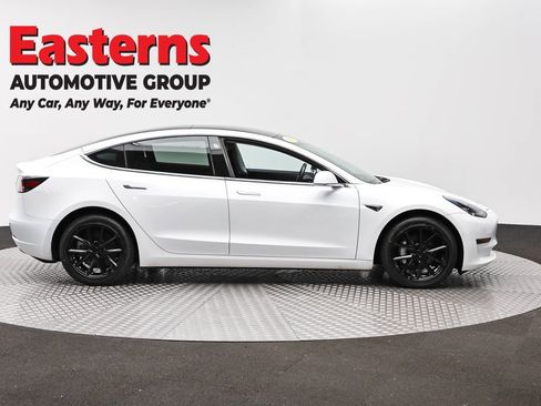 Used 2018 Tesla Model 3 Long Range image 4