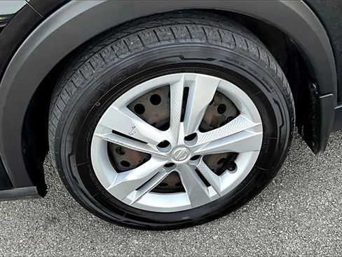 Used 2022 Nissan Kicks S w/ Interior Electronics Package image 8