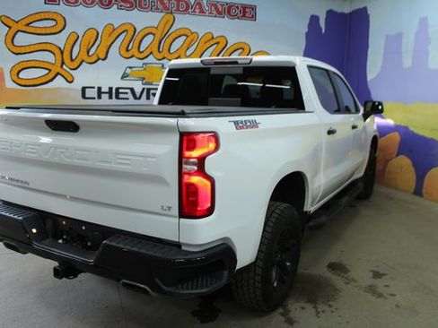 Used 2020 Chevrolet Silverado 1500 LT Trail Boss AWD/4WD image 8