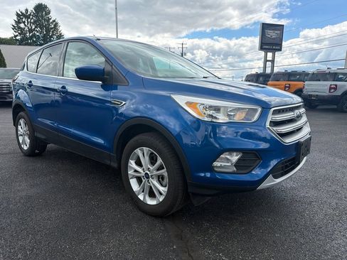 Used 2017 Ford Escape SE AWD/4WD image 9