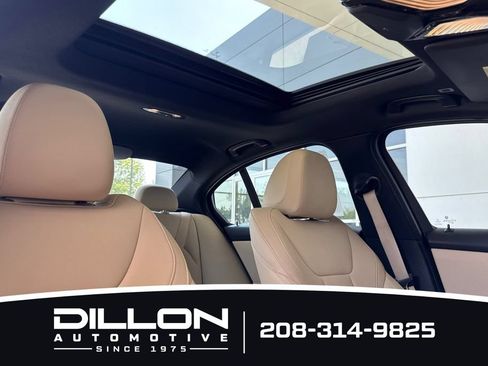 Used 2021 BMW 330i xDrive Sedan AWD/4WD image 16