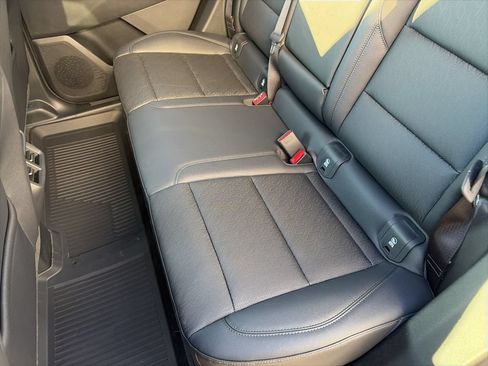 Certified 2026 Chevrolet Equinox LT w/ Convenience Package II FWD image 17