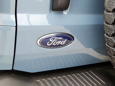 Used 2025 Ford Bronco Badlands AWD/4WD image 29