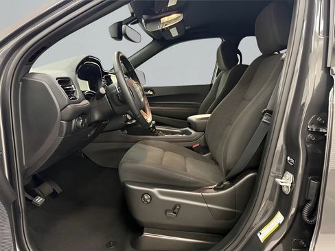 Used 2025 Dodge Durango GT RWD image 12