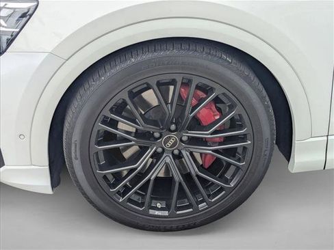 Used 2024 Audi SQ8 Prestige image 24