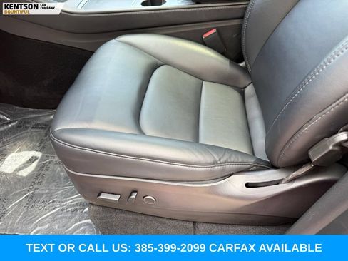 Used 2023 Tesla Model Y Performance AWD/4WD image 26