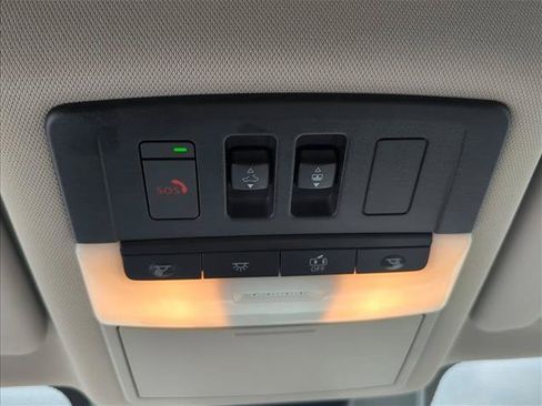 Used 2023 Nissan Rogue SL FWD image 23