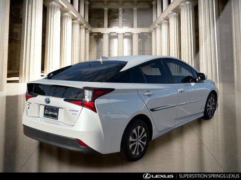 Used 2022 Toyota Prius XLE w/ Advanced Technology Package AWD/4WD image 8