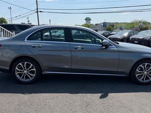 Used 2017 Mercedes-Benz C 300 4MATIC Sedan image 7