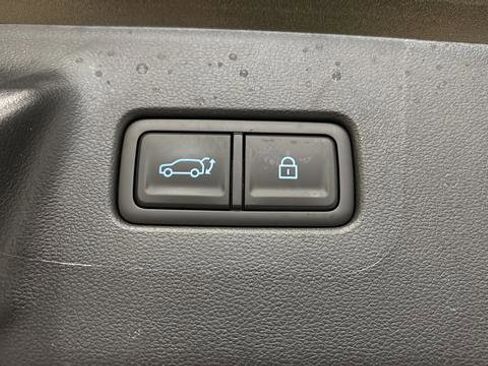 Used 2025 Hyundai Santa Fe Limited AWD/4WD image 41