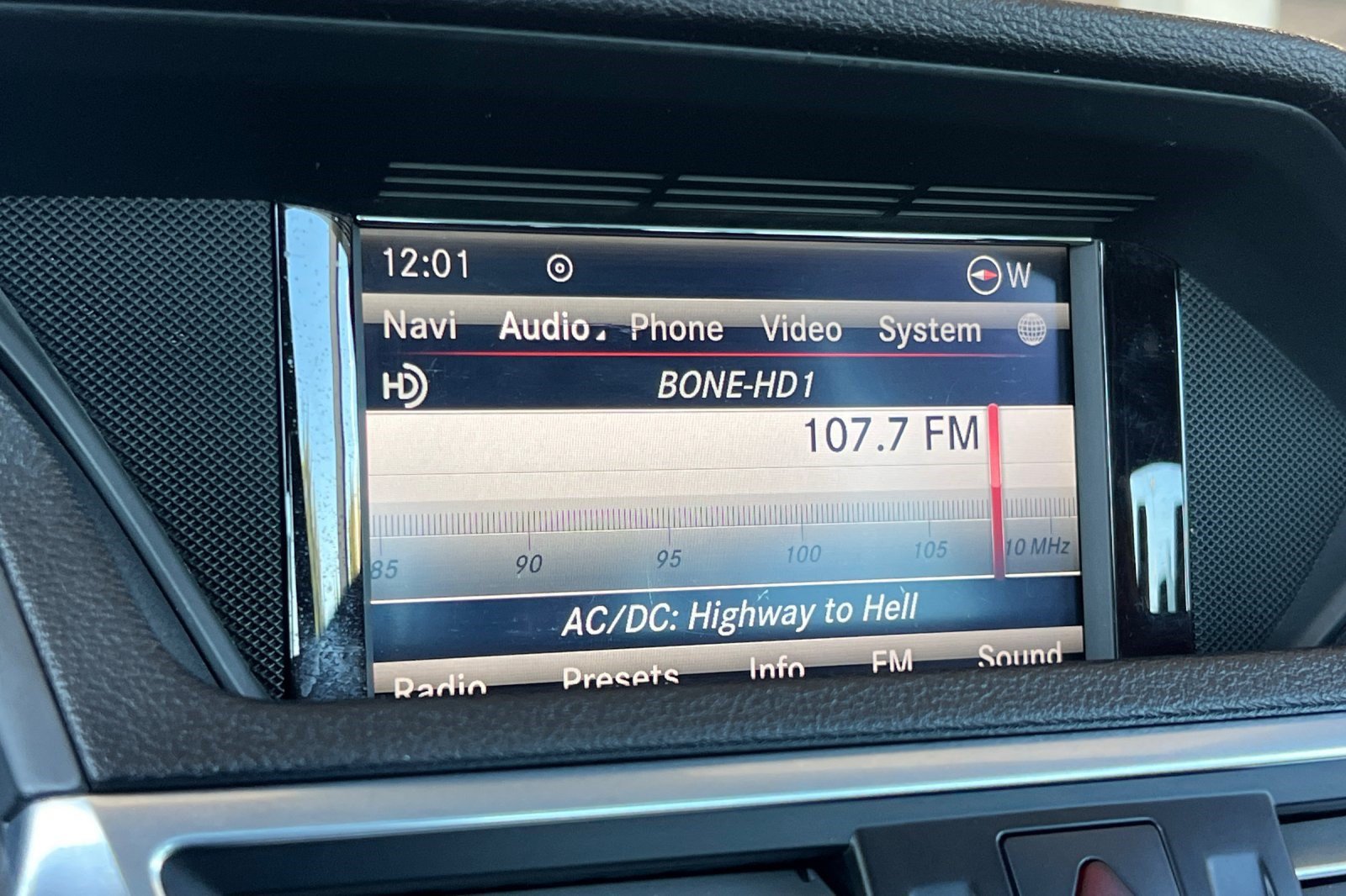 Used 2012 Mercedes-Benz E 350 Sedan image 19
