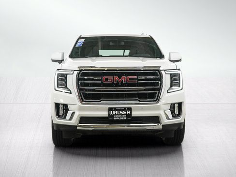 Used 2023 GMC Yukon XL SLT w/ SLT Premium Package AWD/4WD image 8