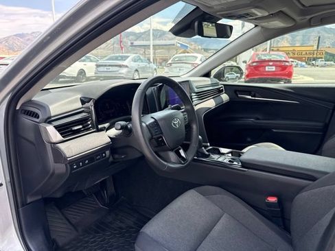 Used 2025 Toyota Camry LE w/ Convenience Package FWD image 12