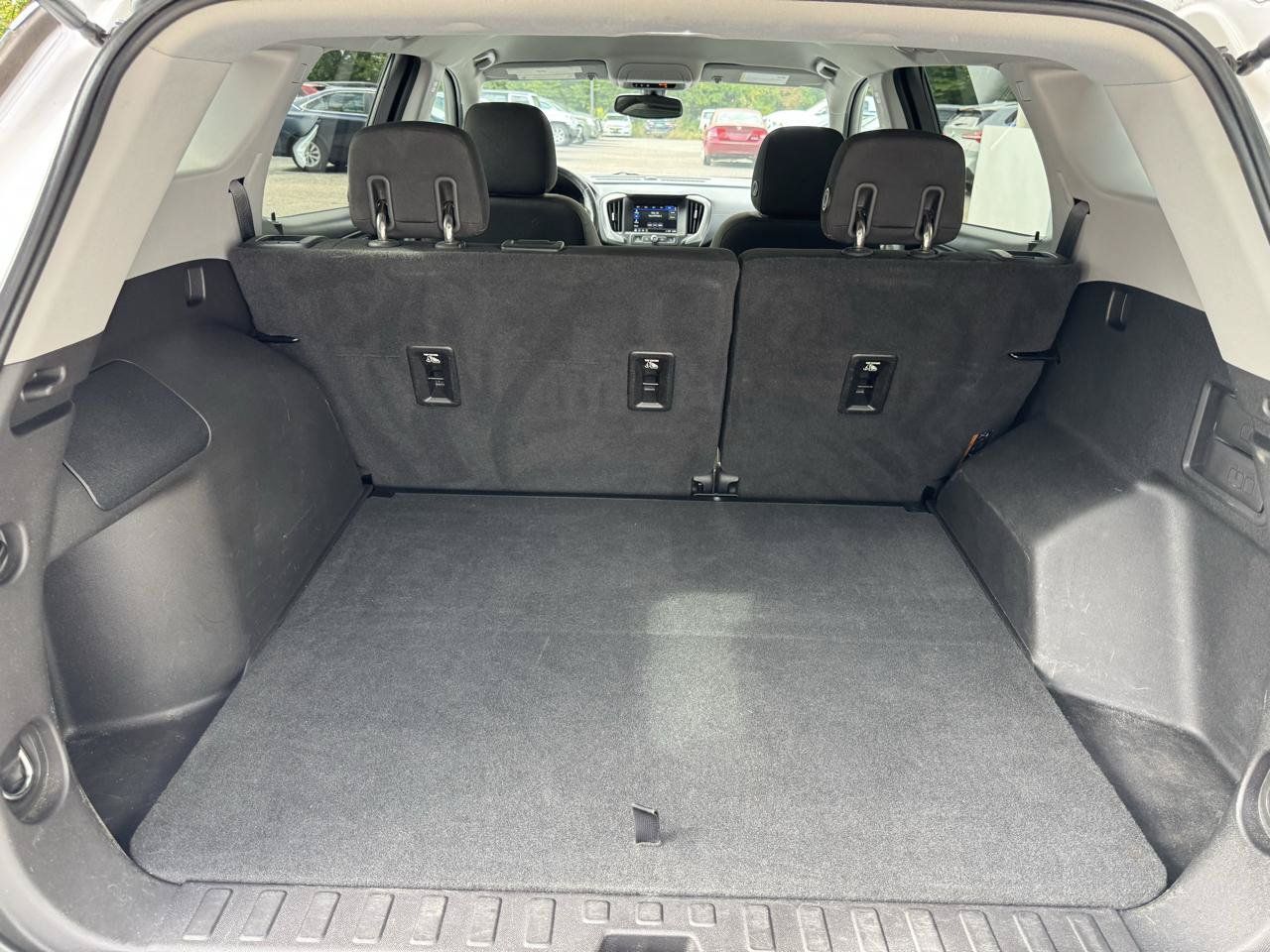 Used 2018 GMC Terrain SLE AWD/4WD image 12