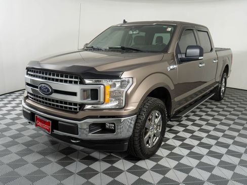 Used 2020 Ford F150 XLT w/ Equipment Group 302A Luxury AWD/4WD image 3