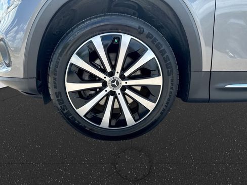 Used 2022 Mercedes-Benz GLB 250 image 13