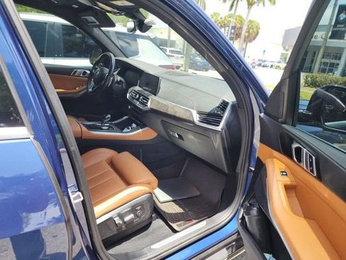Used 2022 BMW X5 xDrive40i w/ Premium Package AWD/4WD image 12