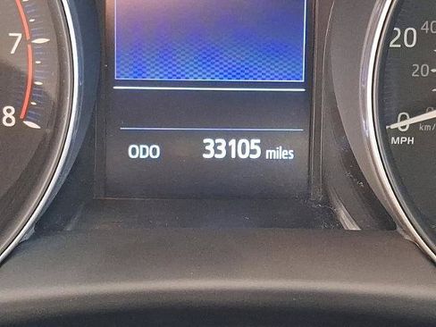 Used 2019 Toyota C-HR XLE image 18