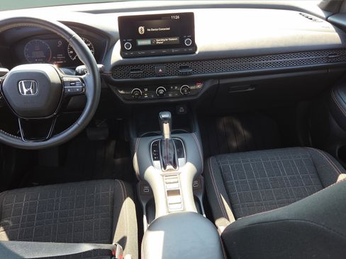 Used 2023 Honda HR-V Sport image 14