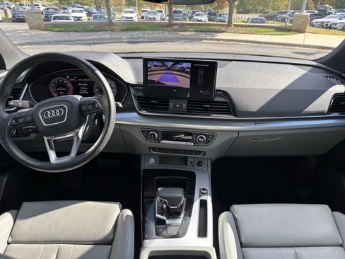 Used 2024 Audi Q5 2.0T Premium w/ Summer of Audi Package image 18