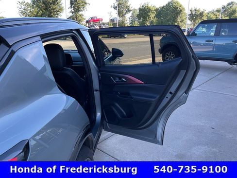 Used 2024 Chevrolet Equinox EV RS FWD image 20