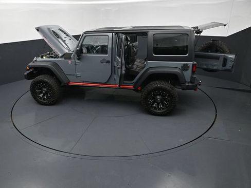 Used 2015 Jeep Wrangler Unlimited Rubicon AWD/4WD image 27