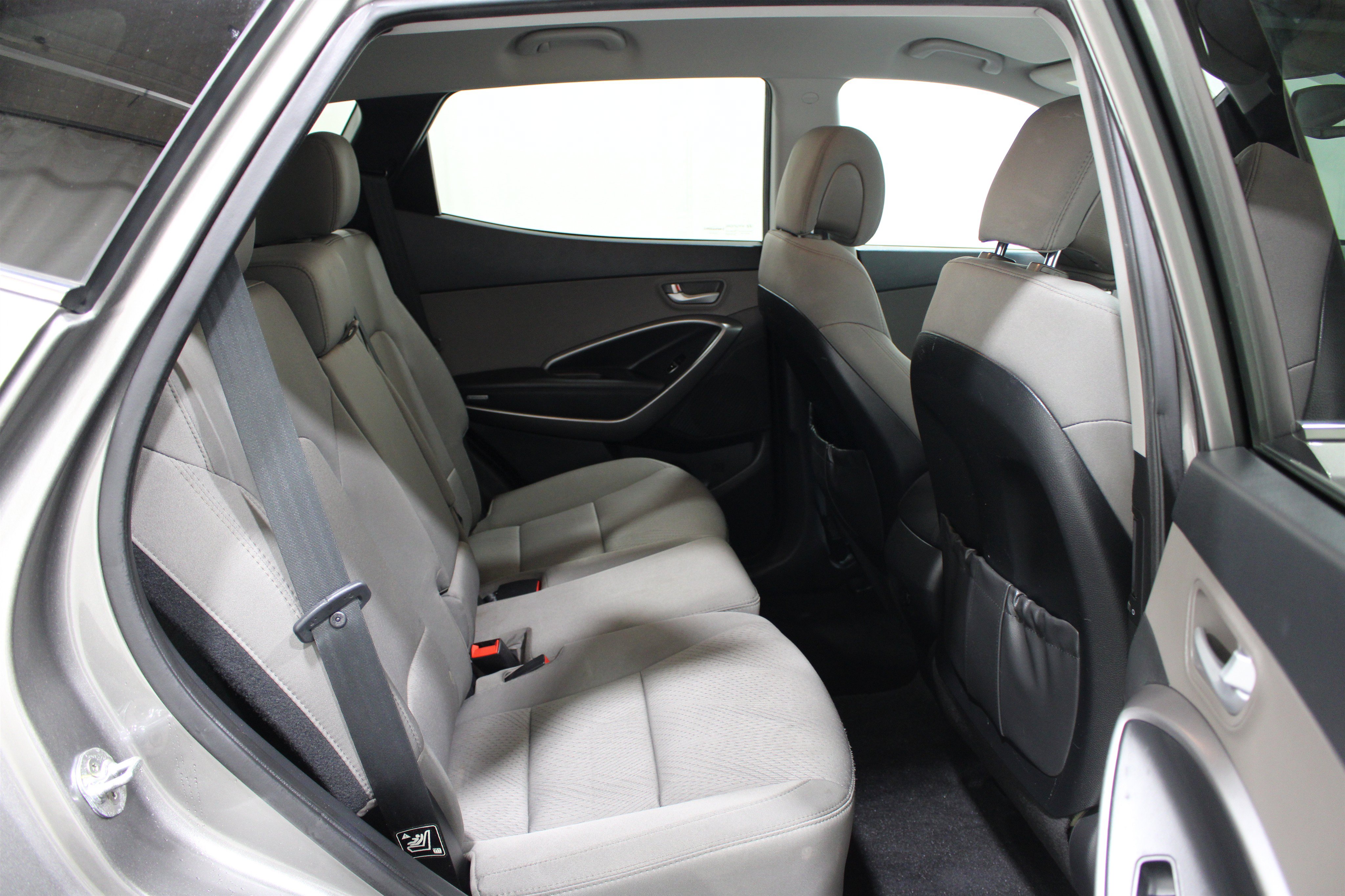 Used 2016 Hyundai Santa Fe Sport w/ Option Group 02 FWD image 21