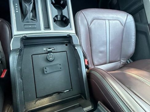 Used 2017 Ford F150 Platinum w/ Equipment Group 701A Luxury AWD/4WD image 23