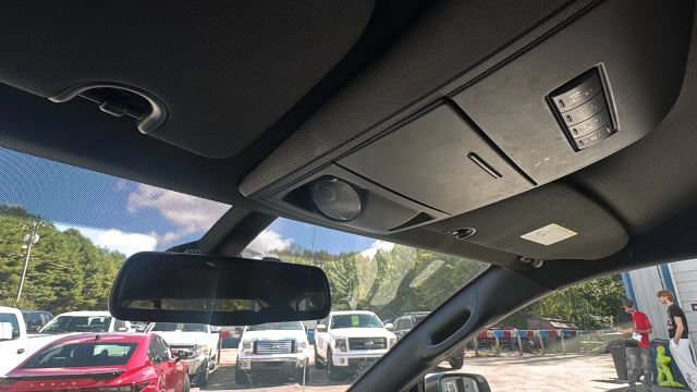 Used 2019 Dodge Grand Caravan SXT FWD image 20