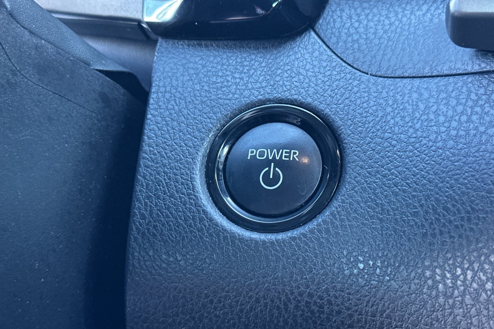 Used 2025 Toyota Camry LE FWD image 22