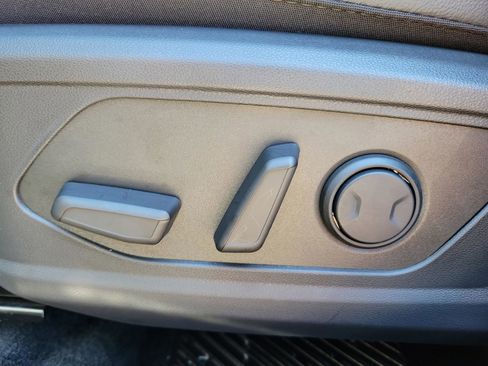 Used 2026 Hyundai Tucson Limited AWD/4WD image 25