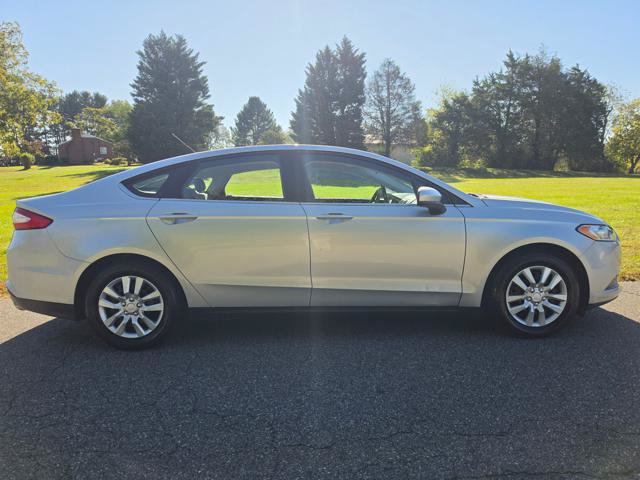 Used 2014 Ford Fusion S FWD image 4