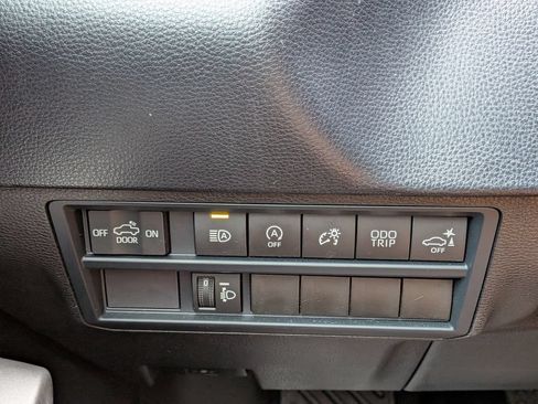 Used 2025 Toyota Tundra SR5 w/ SR5 Convenience Package AWD/4WD image 26