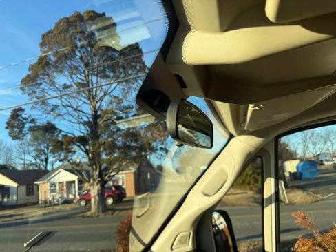 Used 2020 RAM ProMaster 2500 w/ Interior Convenience Group image 40