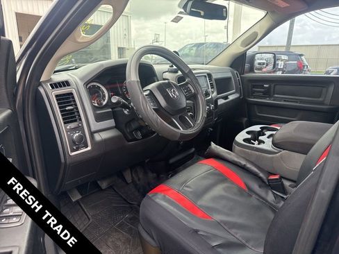 Used 2020 RAM 1500 Tradesman w/ Chrome Appearance Group image 8