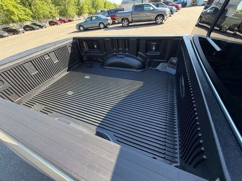 Used 2022 Ford F250 XL w/ Power Equipment Group AWD/4WD image 30