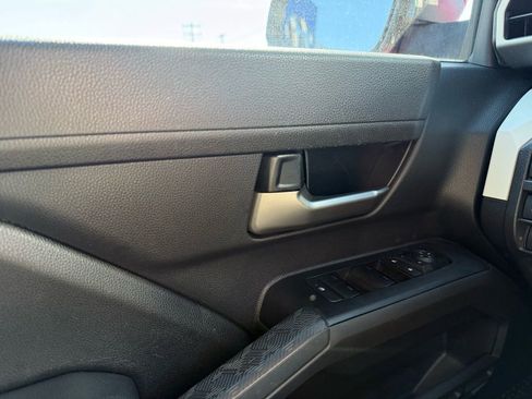 Used 2024 Toyota Tacoma TRD Off-Road image 12