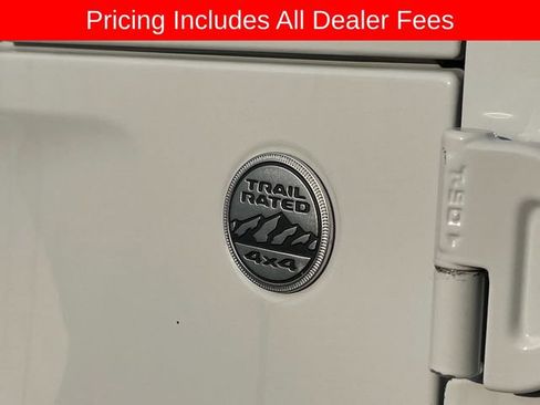 Used 2018 Jeep Wrangler Unlimited Sport S AWD/4WD image 3