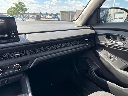 Used 2023 Honda Accord EX image 22