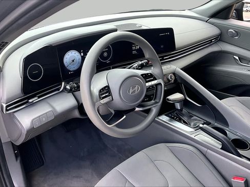 Certified 2024 Hyundai Elantra SEL FWD image 16