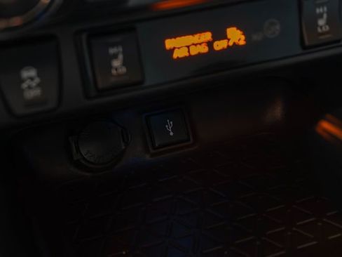 Used 2020 Toyota RAV4 Limited w/ All Weather Liner Package AWD/4WD image 33