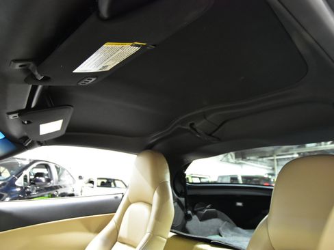 Used 2009 Chevrolet Corvette Coupe w/ Preferred Equipment Group image 19