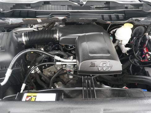 Used 2017 RAM 1500 Express RWD image 23